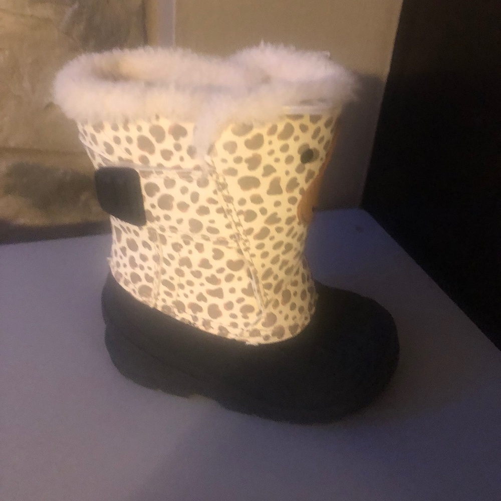 Cat and Jack Toddler Frankie Winter Boots Size 6T